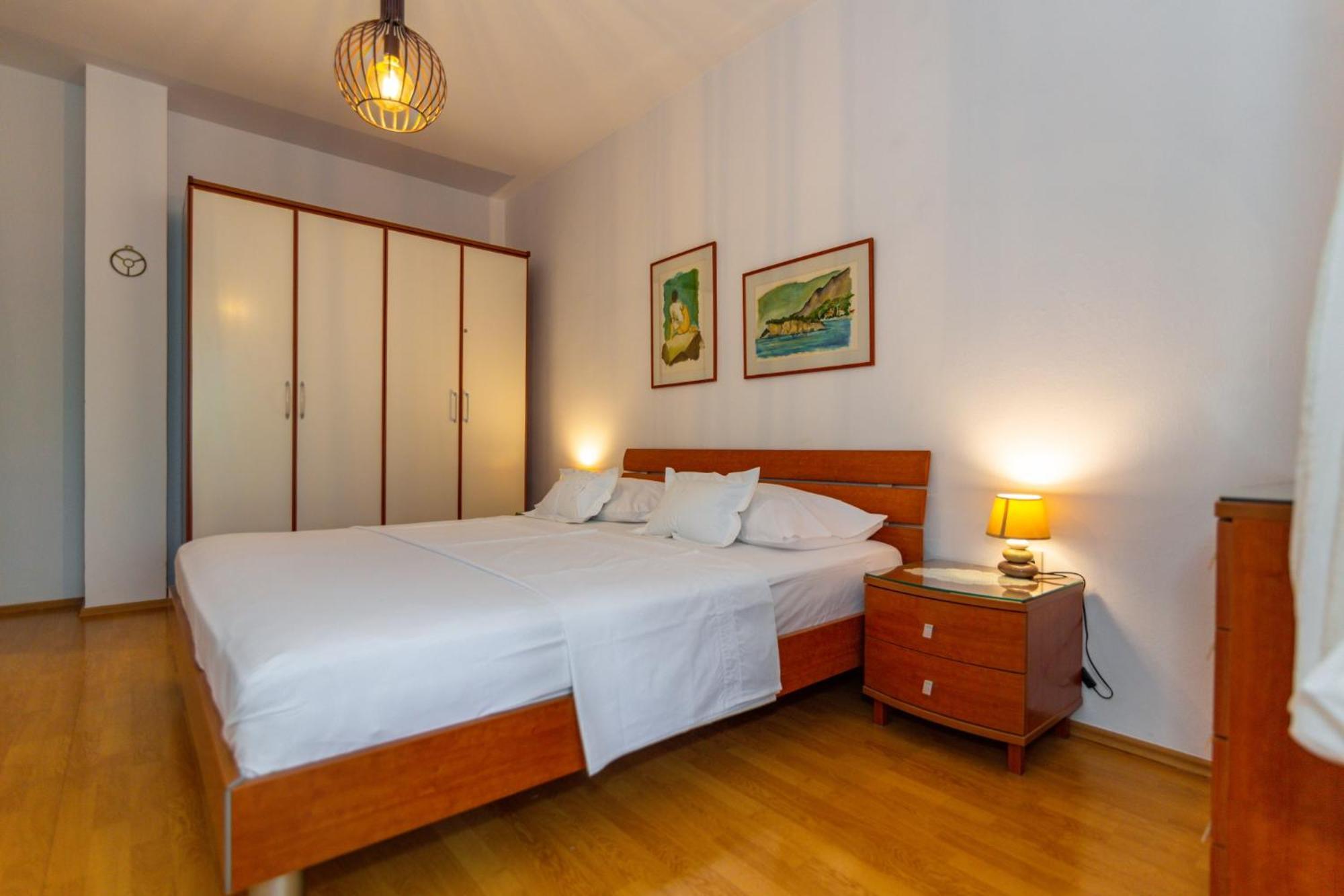 City Center Ana Apartments Макарска Екстериор снимка