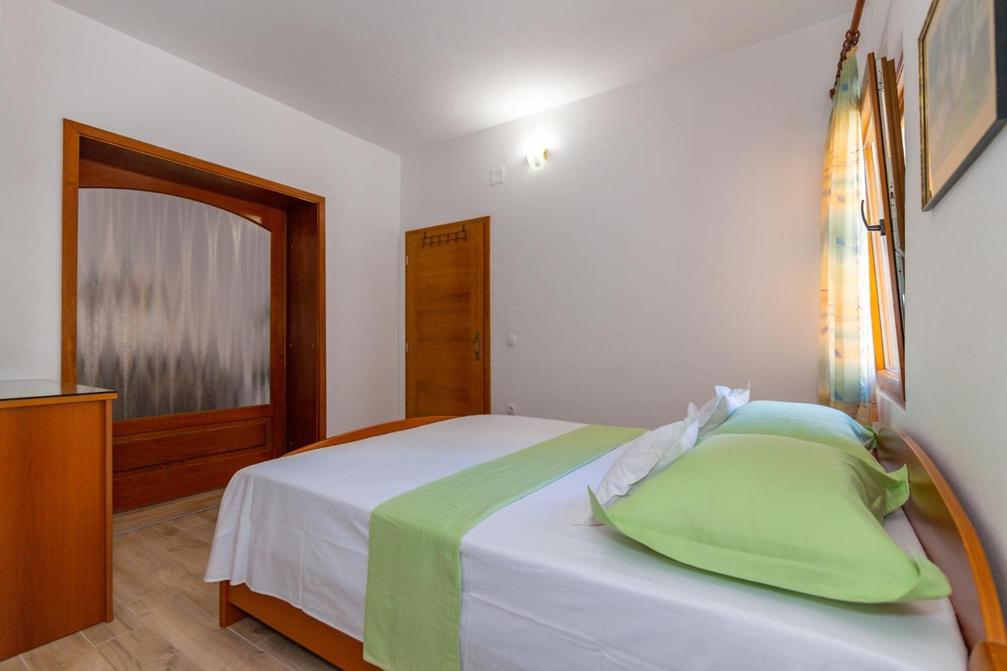 City Center Ana Apartments Макарска Екстериор снимка
