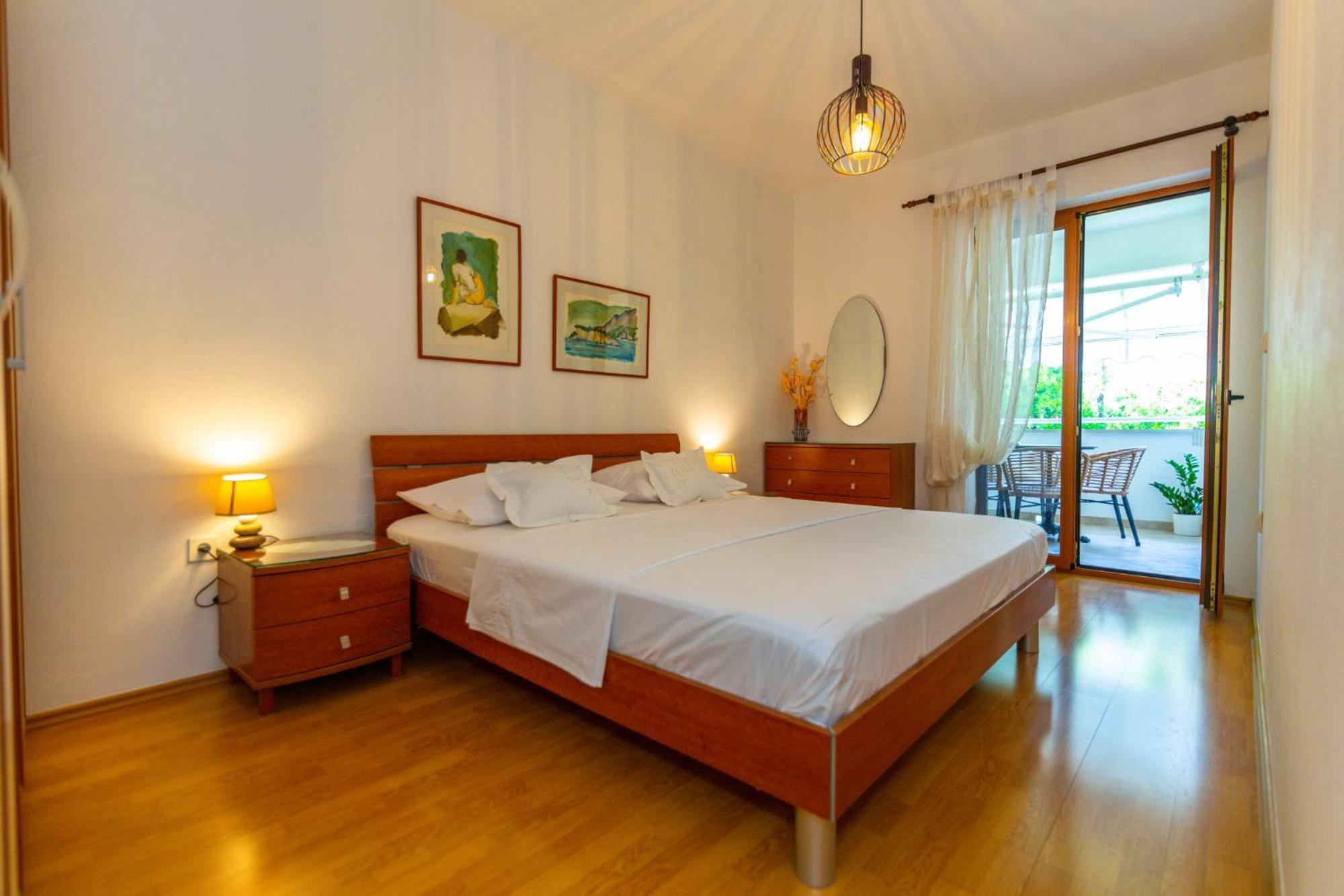 City Center Ana Apartments Макарска Екстериор снимка